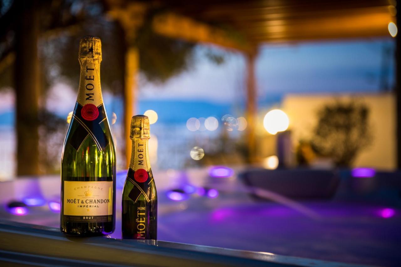 Myronis Villa Corfu Town ภายนอก รูปภาพ