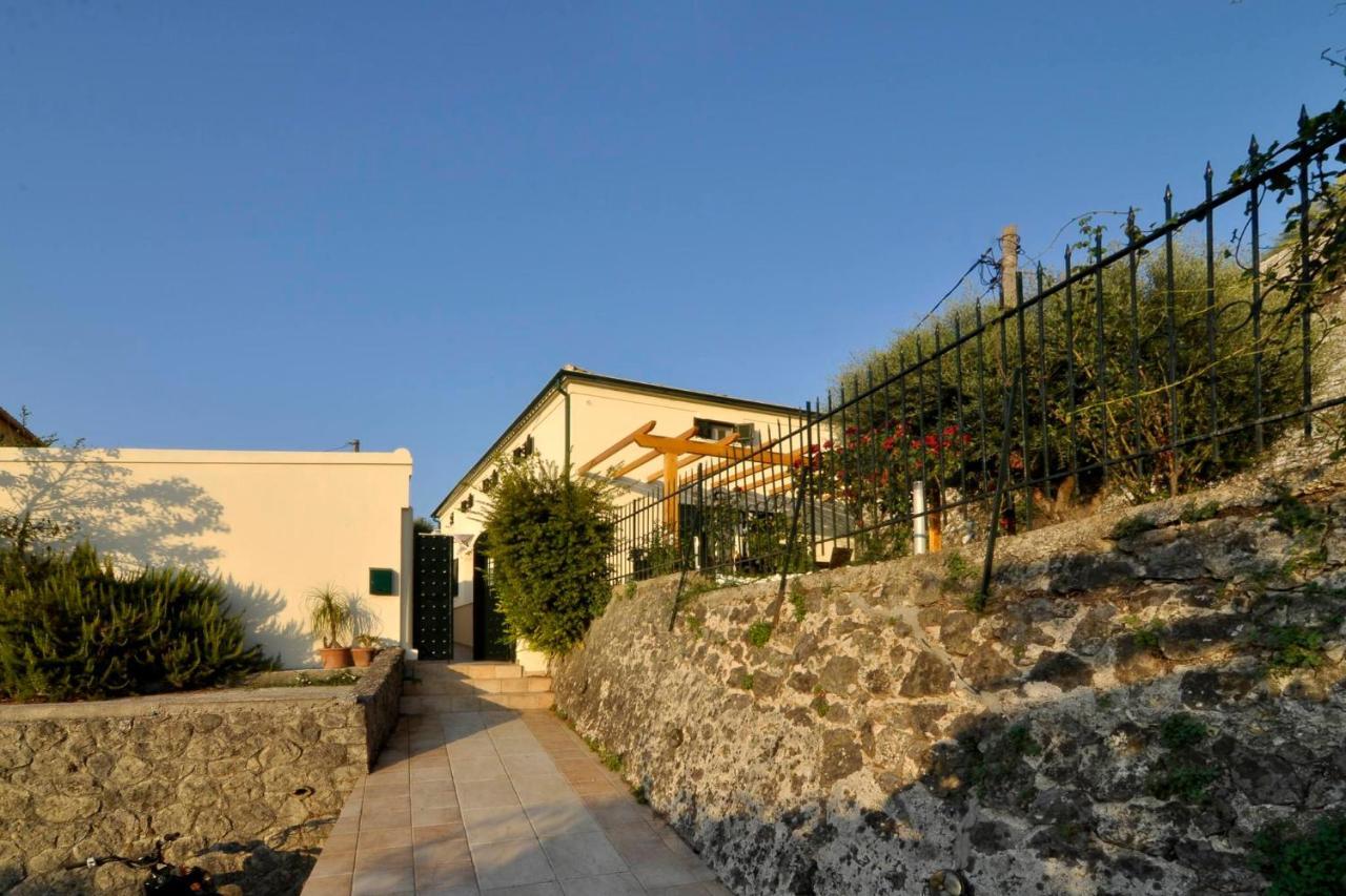 Myronis Villa Corfu Town ภายนอก รูปภาพ